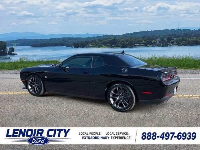 Used 2023 Dodge Challenger R/T Scat Pack w/ Plus Package RWD image 5