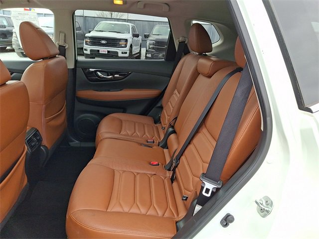 Used 2017 Nissan Rogue SL w/ SL Premium Package image 10