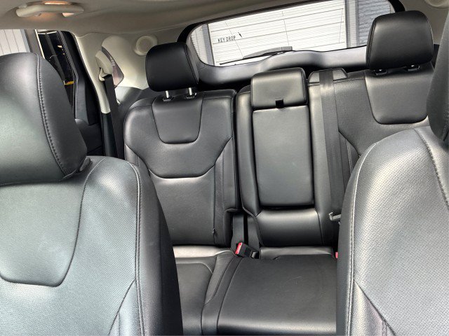 Certified 2019 Ford Edge Titanium w/ Equipment Group 301A AWD/4WD image 14