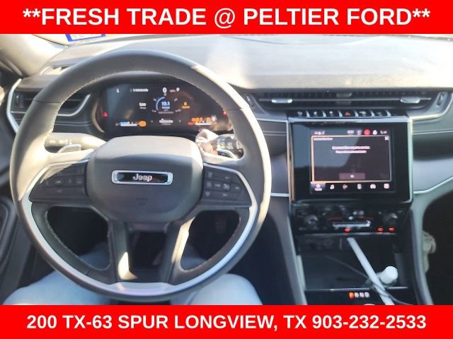 Used 2025 Jeep Grand Cherokee Altitude image 13
