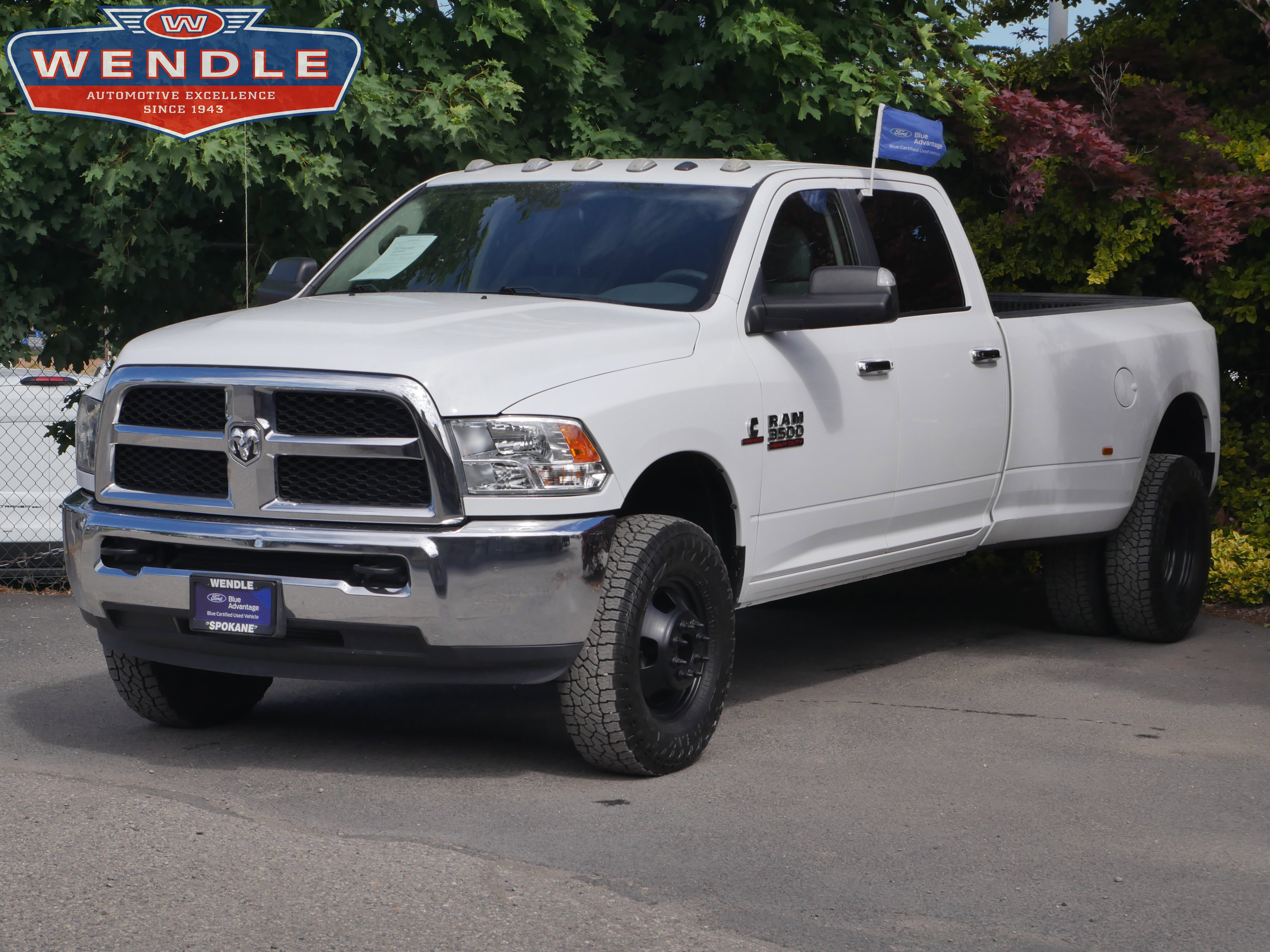Used 2018 RAM 3500 SLT AWD/4WD image 1