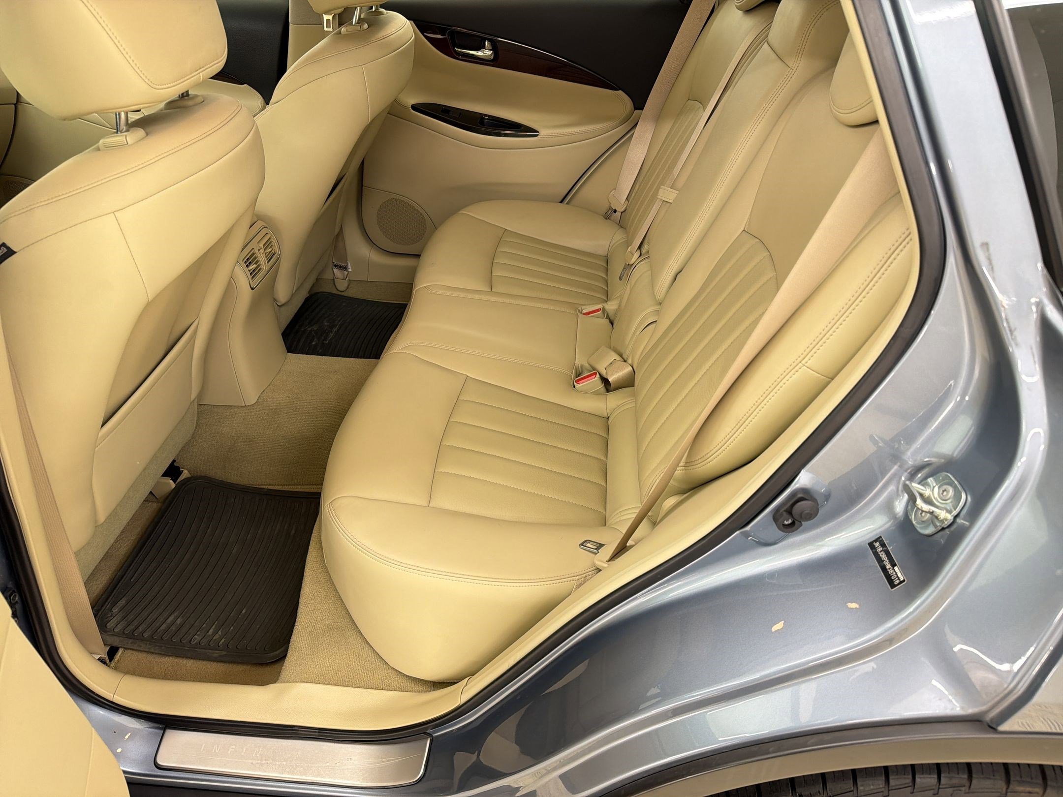 Used 2017 INFINITI QX50 2WD w/ Premium Plus Package image 15