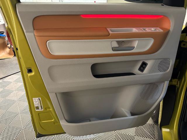 Used 2025 Volkswagen ID. Buzz 1st Edition RWD image 11