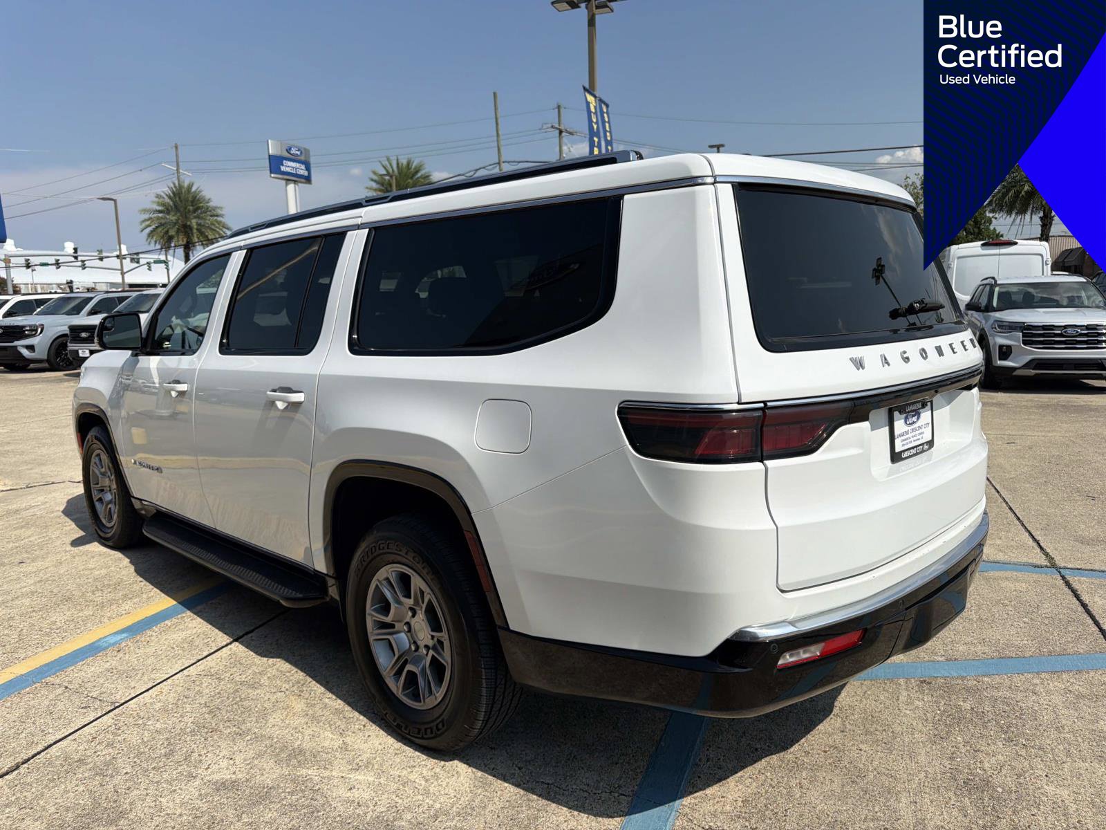 Used 2024 Jeep Wagoneer L 4WD image 8