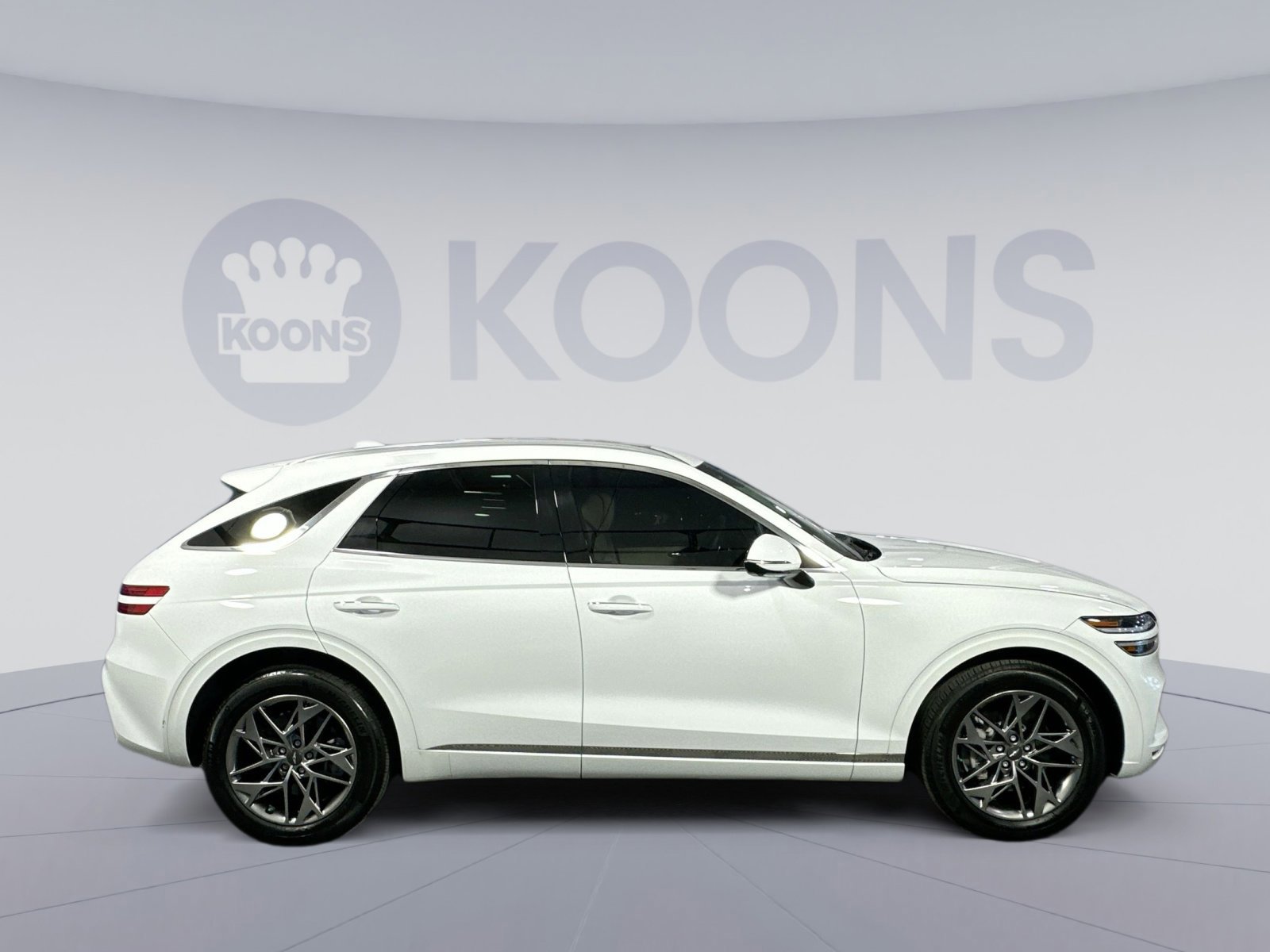 Used 2024 Genesis GV70 2.5T w/ Advanced Package image 6