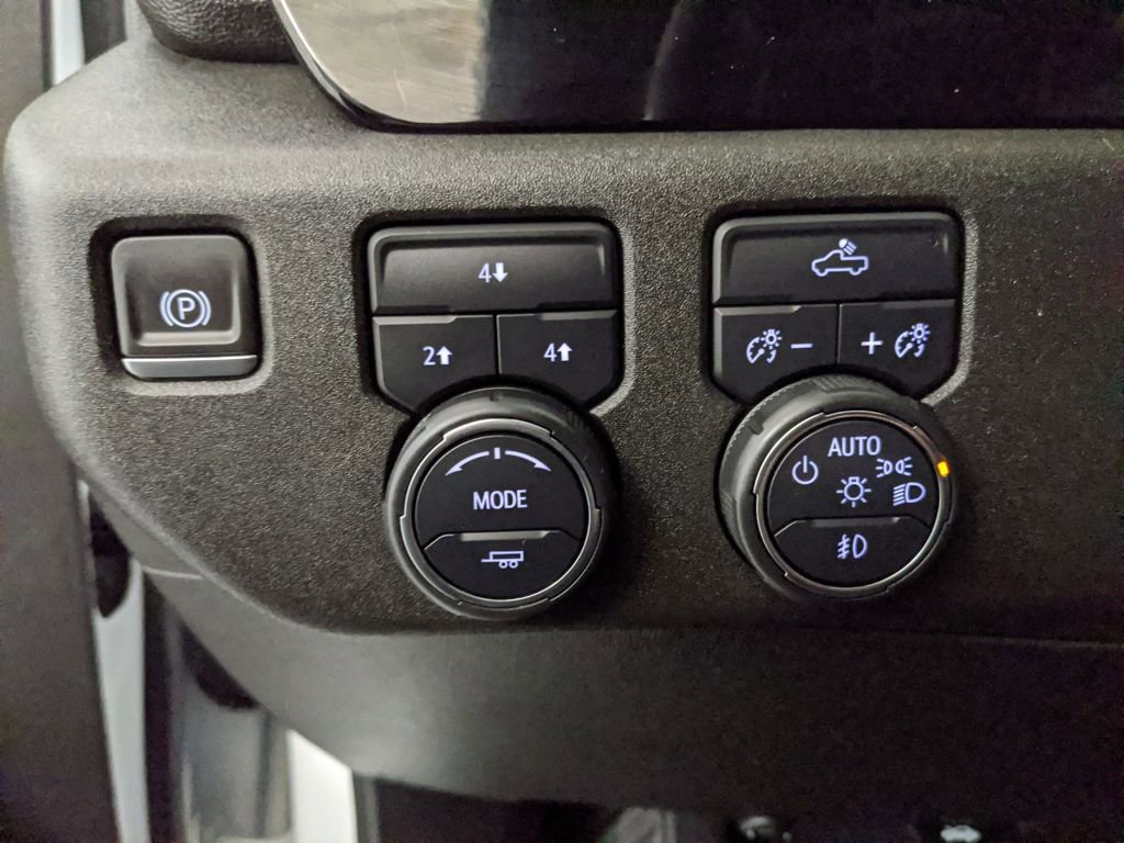 Used 2024 Chevrolet Silverado 3500 LT w/ Convenience Package image 20