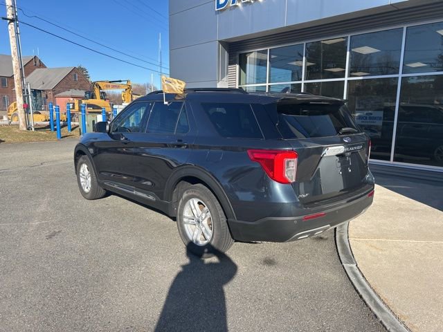 Certified 2022 Ford Explorer XLT w/ Equipment Group 202A image 7