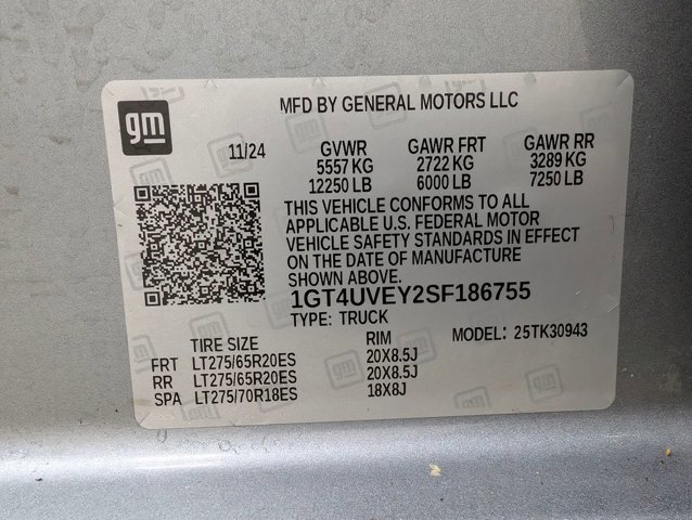 Used 2025 GMC Sierra 3500 AT4 w/ AT4 Preferred Package image 9