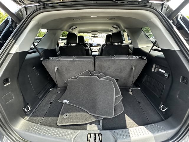 Certified 2023 Ford Explorer XLT w/ Equipment Group 202A AWD/4WD image 41