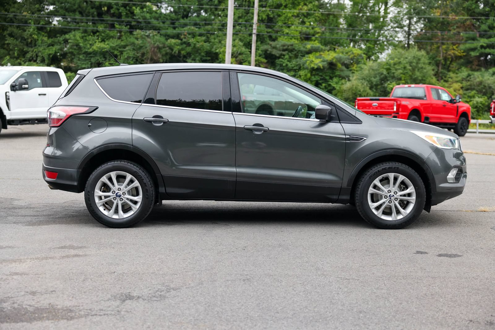 Certified 2017 Ford Escape SE AWD/4WD image 4