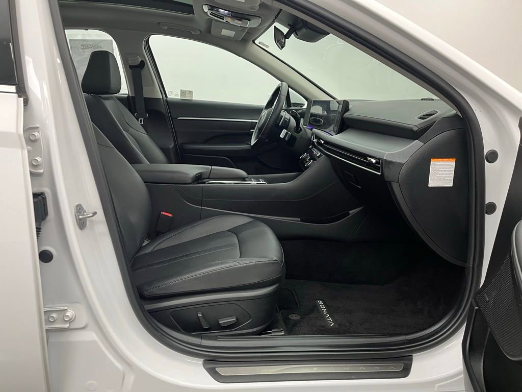 Used 2024 Hyundai Sonata Limited image 28