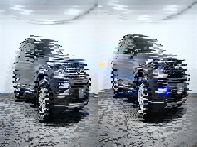 Certified 2022 Ford Explorer XLT w/ Equipment Group 202A image 1