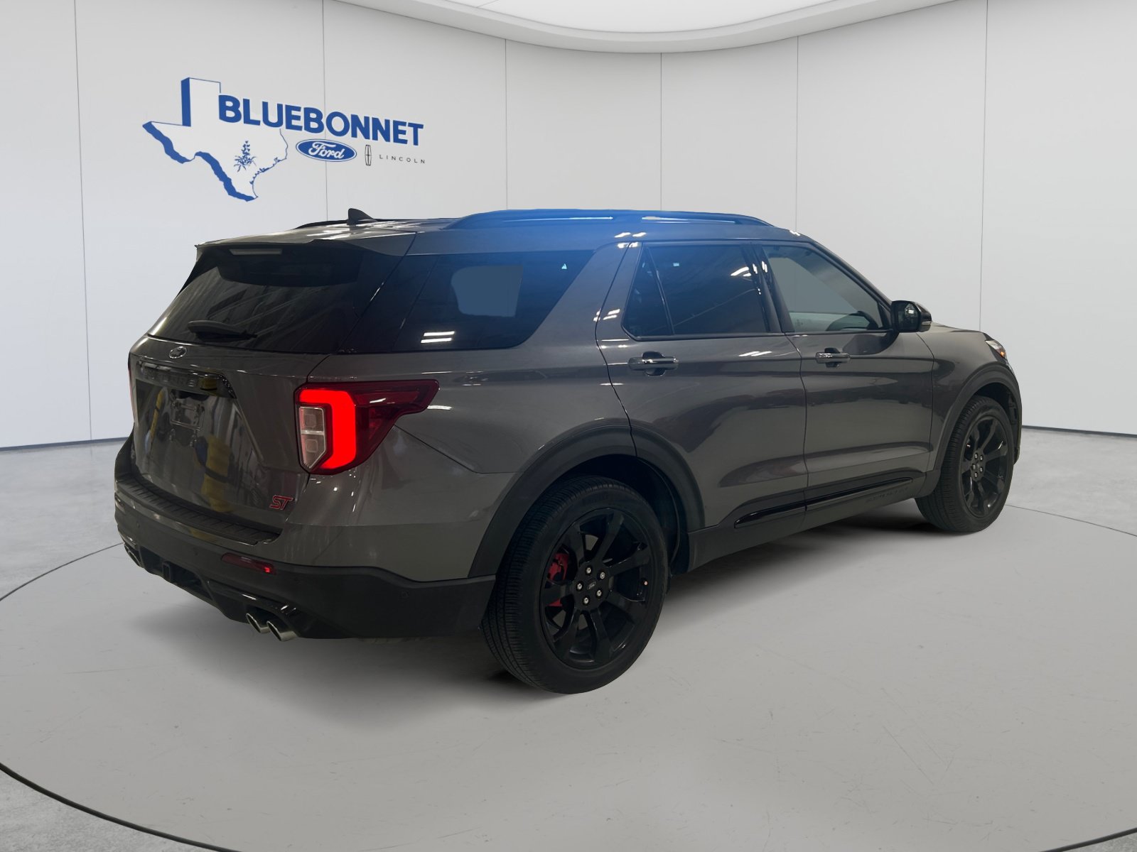 Certified 2021 Ford Explorer ST w/ Equipment Group 401A AWD/4WD image 5