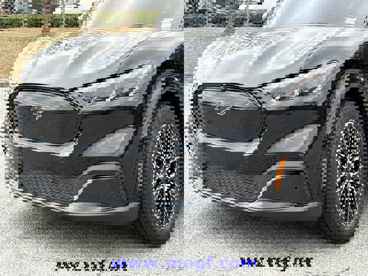 Certified 2025 Ford Mustang Mach-E Premium image 37