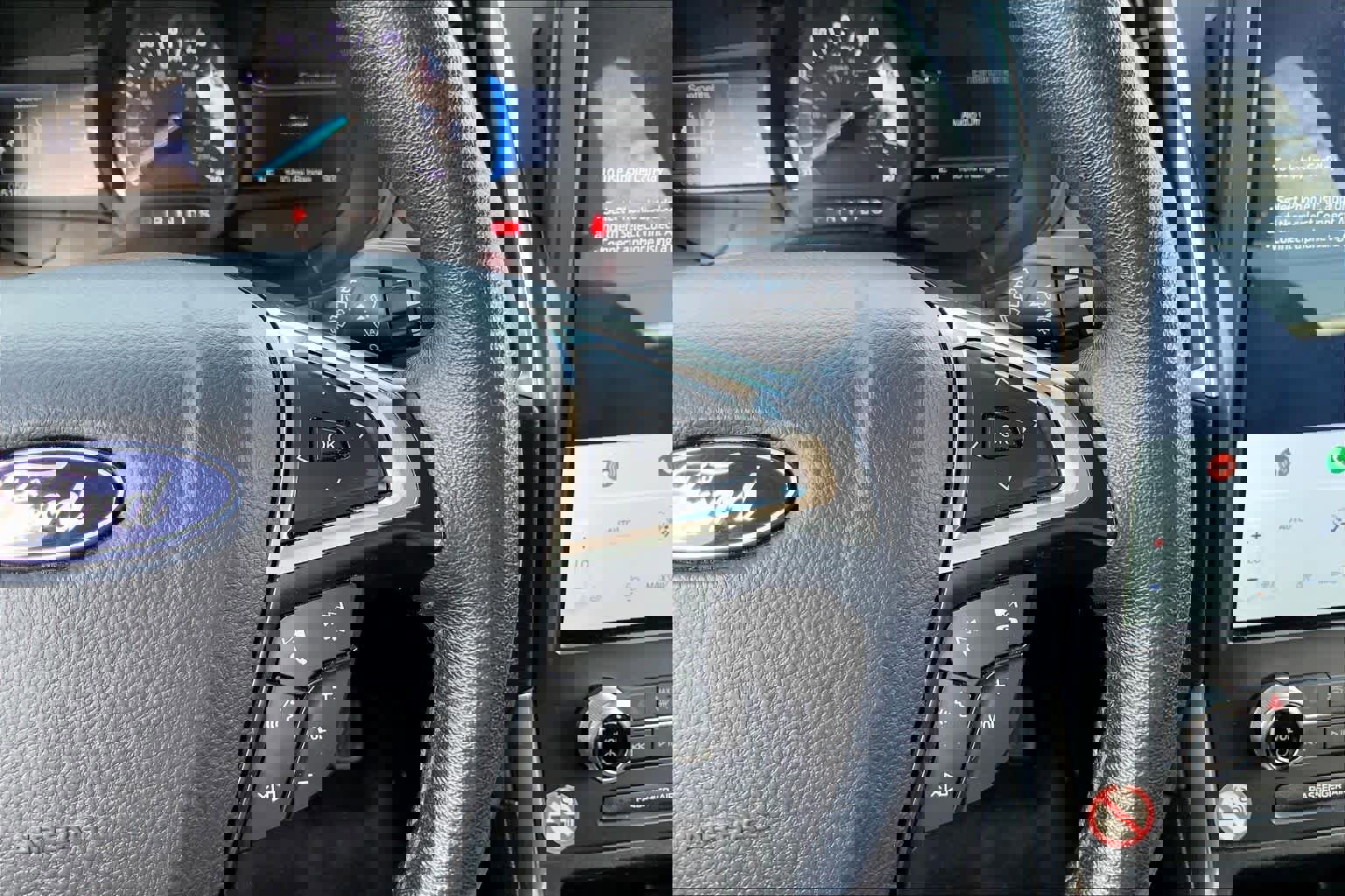 Certified 2024 Ford Edge Titanium image 24