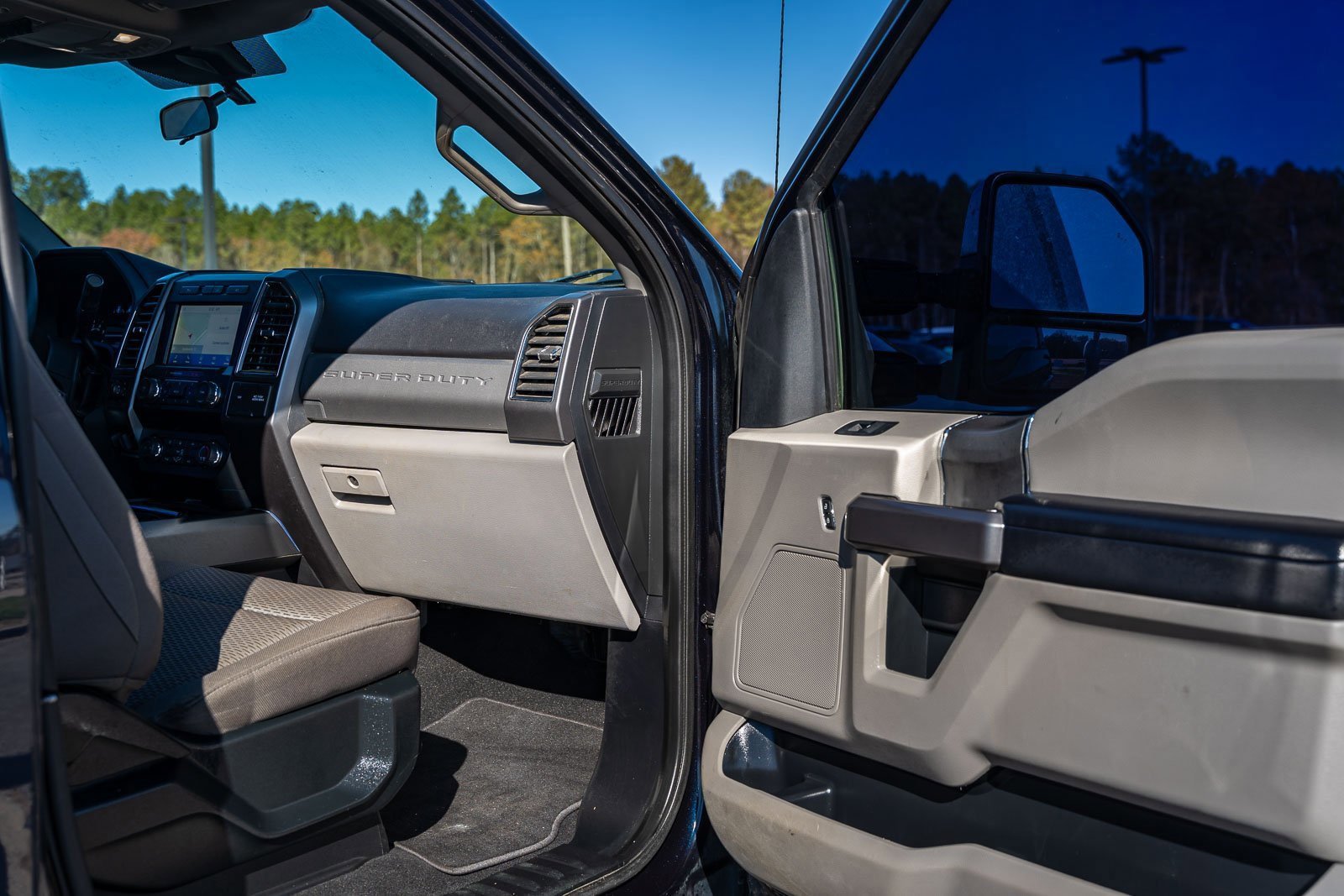 Certified 2021 Ford F250 XLT w/ XLT Premium Package image 12