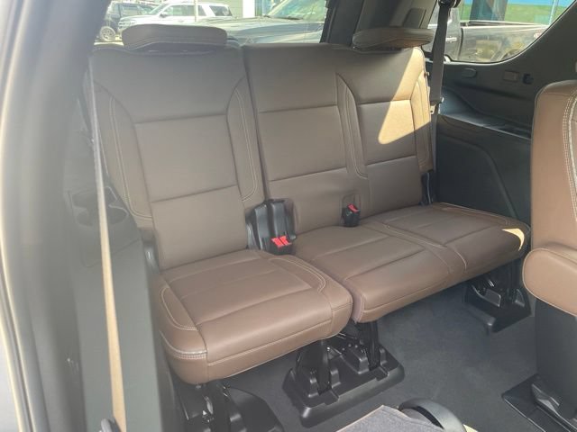 Used 2024 Chevrolet Tahoe High Country AWD/4WD image 24