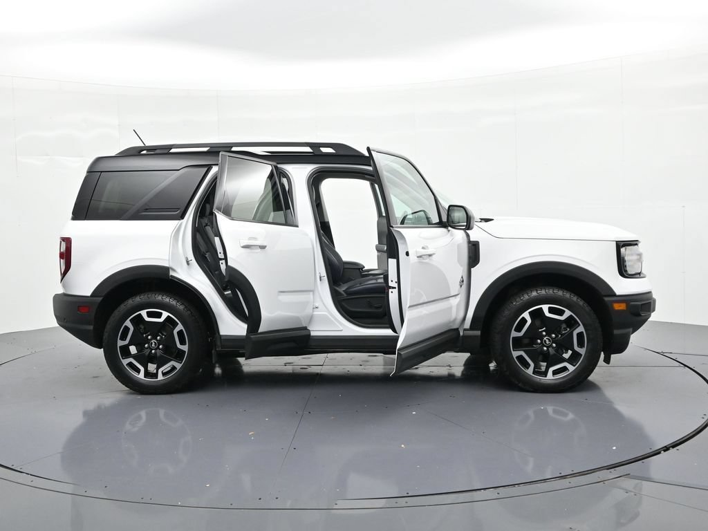 Certified 2022 Ford Bronco Sport Outer Banks w/ Tech Package AWD/4WD image 24