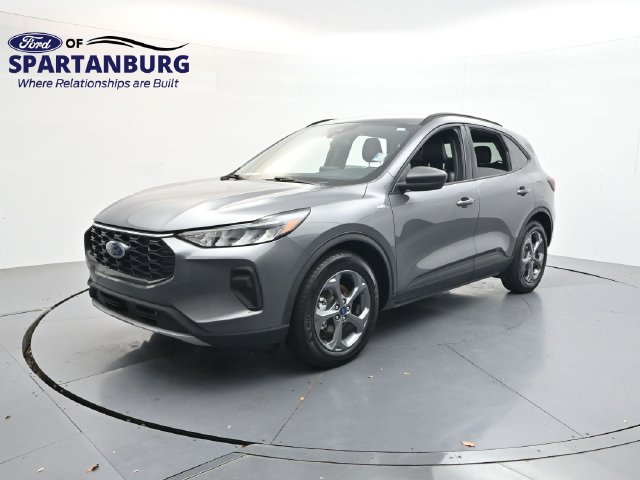 Certified 2025 Ford Escape ST-Line FWD image 3
