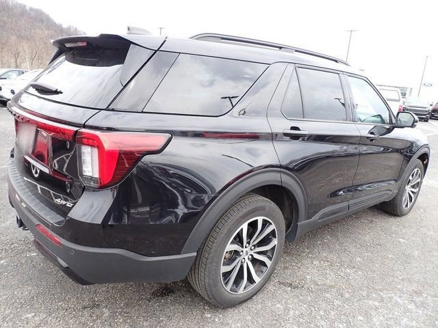 Certified 2025 Ford Explorer ST-Line image 4