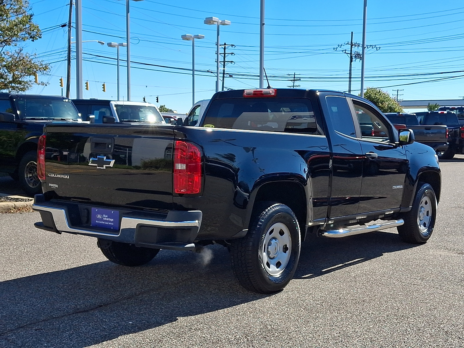 Used 2019 Chevrolet Colorado W/T w/ WT Convenience Package RWD image 11