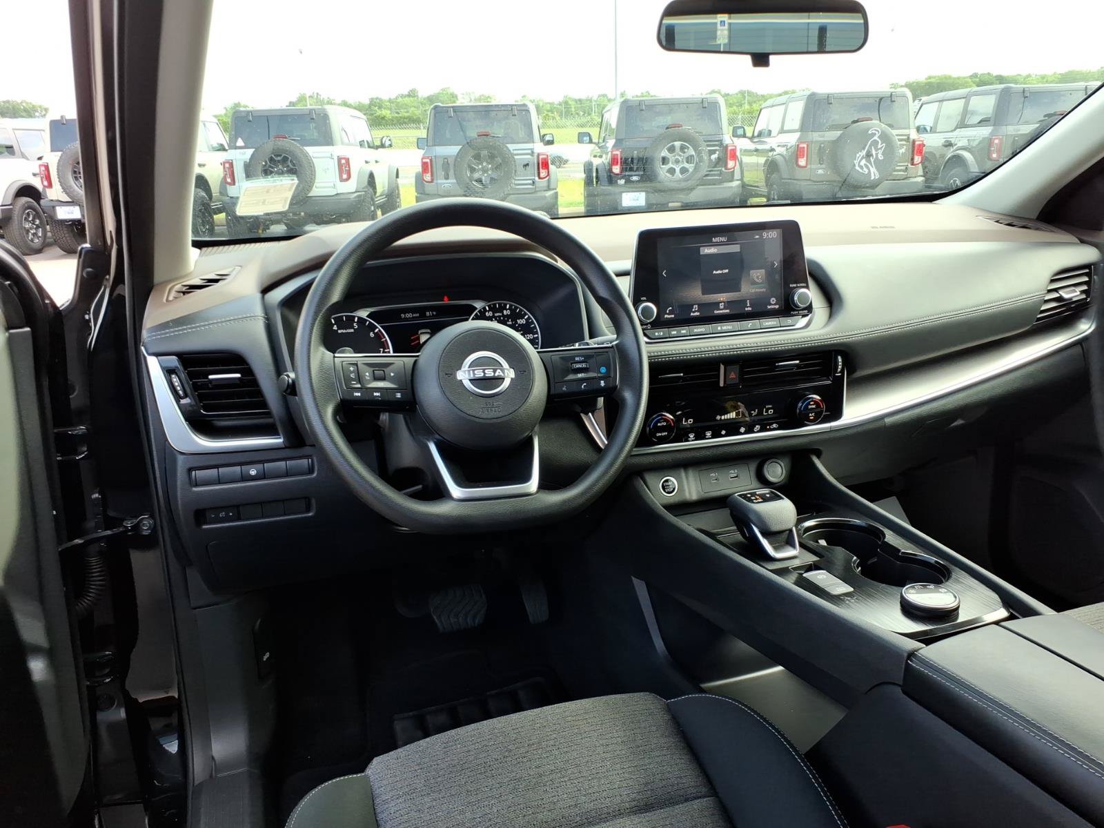 Used 2022 Nissan Rogue SV AWD/4WD image 15