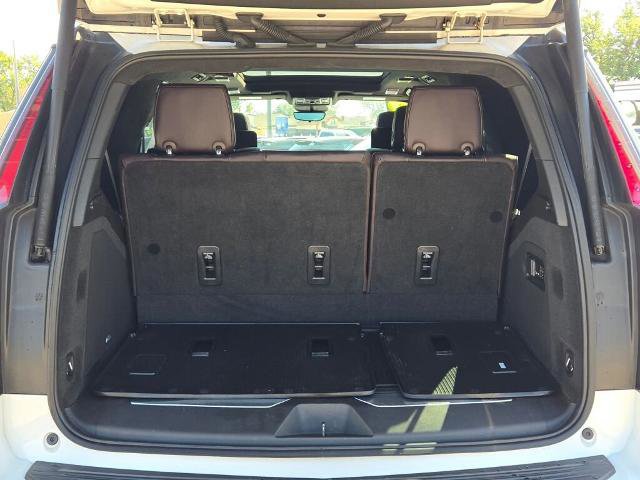 Used 2021 Cadillac Escalade Sport Platinum w/ LPO, ONYX Package image 18