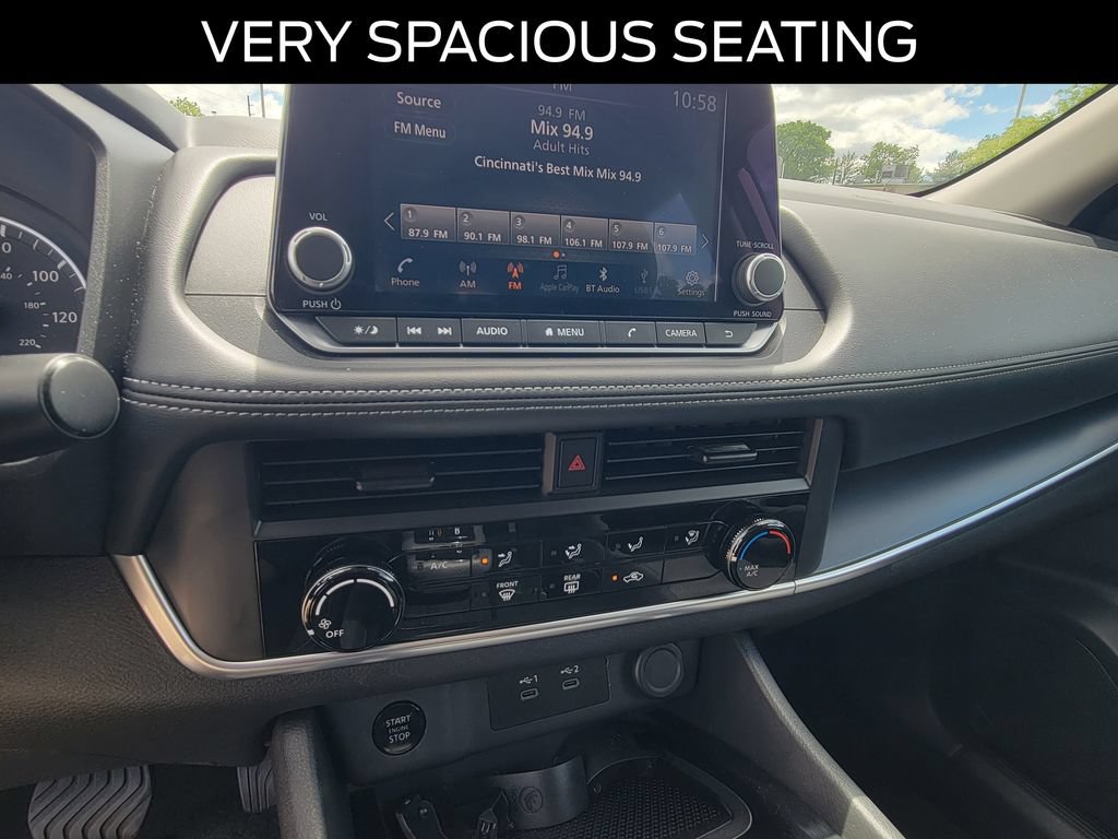Used 2024 Nissan Rogue S FWD image 26