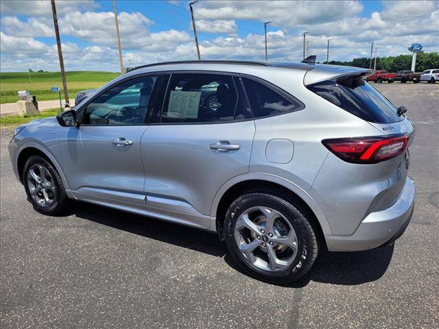 Certified 2024 Ford Escape ST-Line w/ Tech Pack #1 AWD/4WD image 10