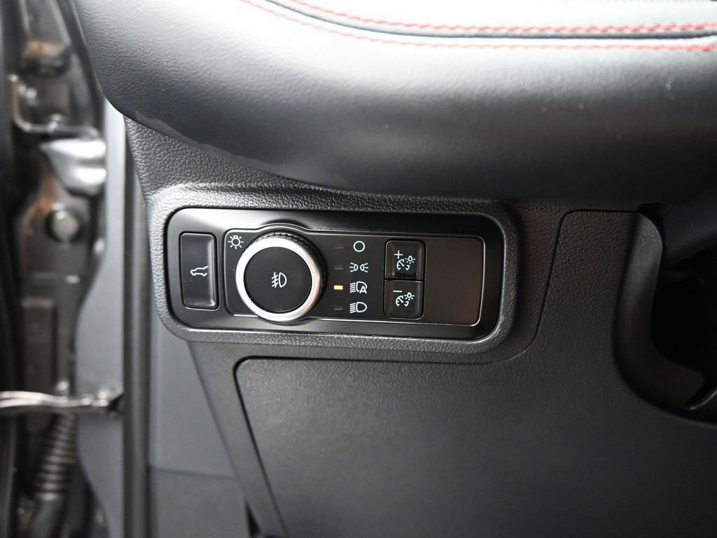 Certified 2025 Ford Explorer ST-Line image 14