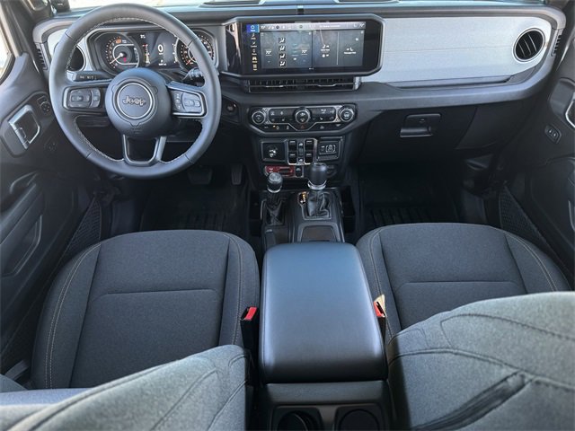 Used 2025 Jeep Wrangler Willys image 10