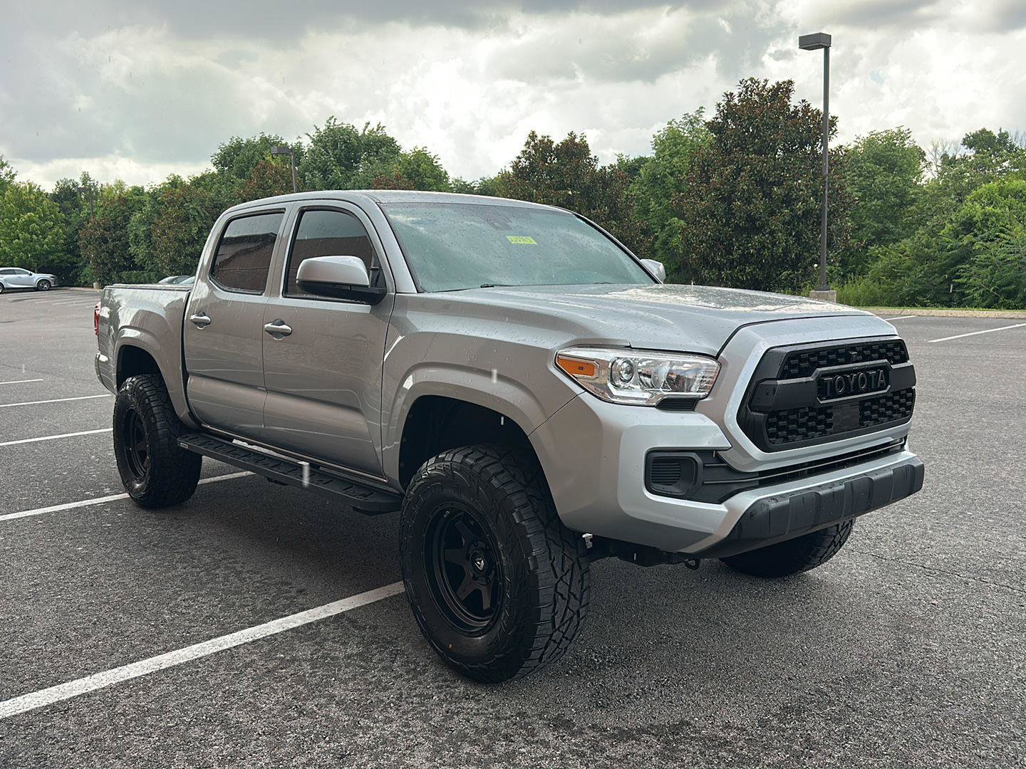 Used 2022 Toyota Tacoma SR AWD/4WD image 7