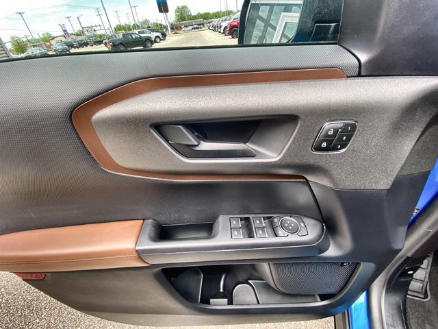 Certified 2025 Ford Bronco Sport Outer Banks w/ Outer Banks Tech Package+ AWD/4WD image 12