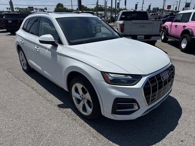 Used 2021 Audi Q5 2.0T Premium Plus w/ Premium Plus Package AWD/4WD image 3