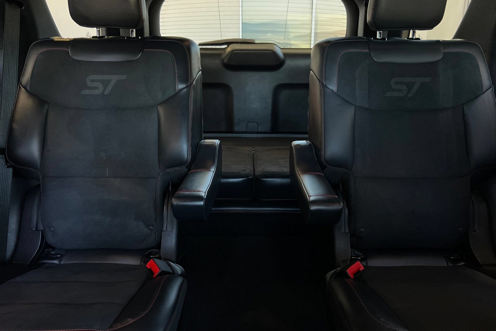 Certified 2025 Ford Explorer ST AWD/4WD image 20