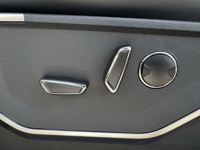 Certified 2025 Ford F150 Raptor w/ Equipment Group 803A Raptor R AWD/4WD image 29