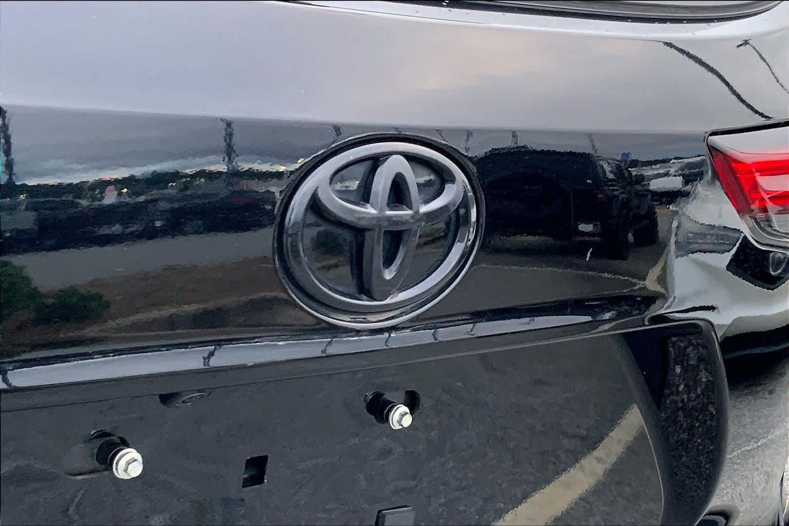 Used 2023 Toyota Highlander XLE FWD image 9