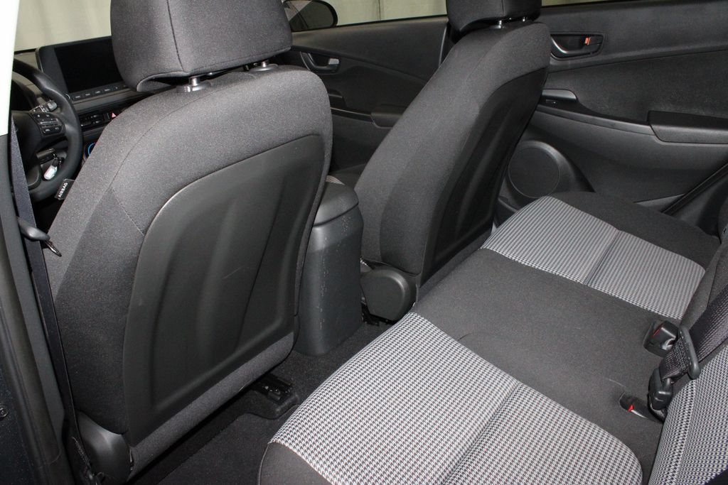 Used 2022 Hyundai Kona SE FWD image 20