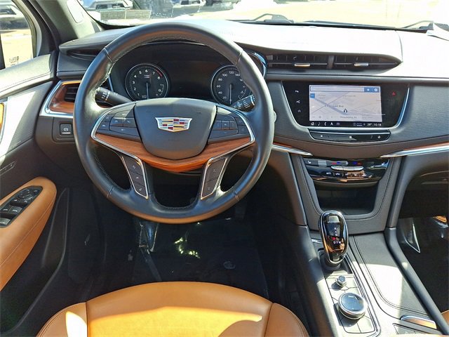 Used 2021 Cadillac XT5 Premium Luxury image 11