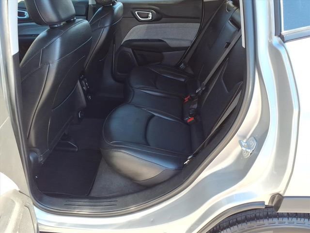 Used 2022 Jeep Compass Latitude image 17