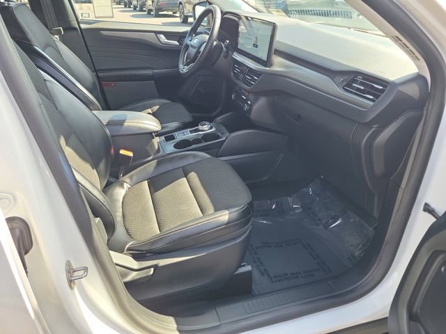 Certified 2024 Ford Escape SE FWD image 17