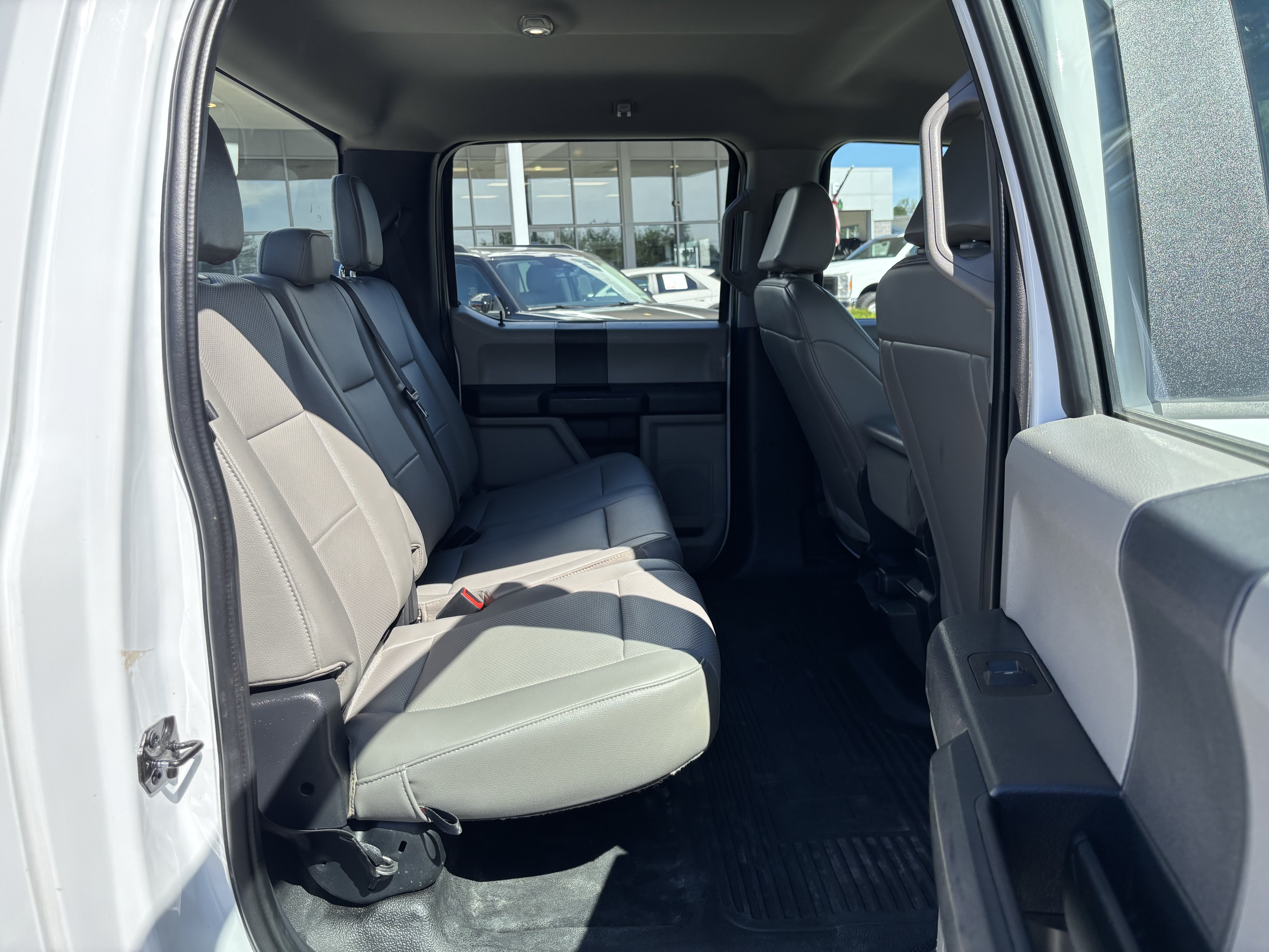 Certified 2022 Ford F250 XL w/ Power Equipment Group AWD/4WD image 31