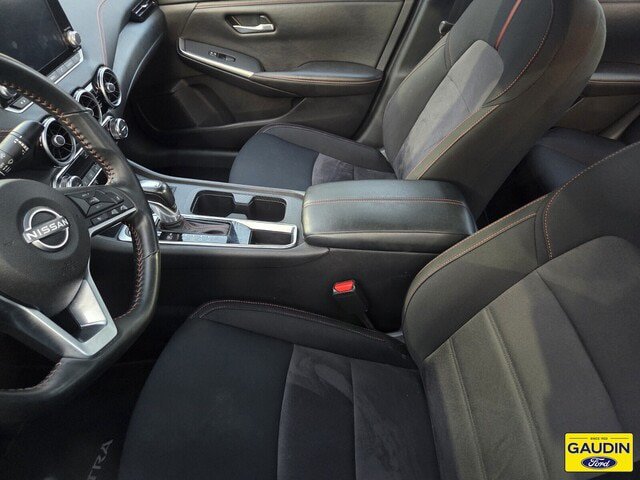Used 2025 Nissan Sentra SR FWD image 4