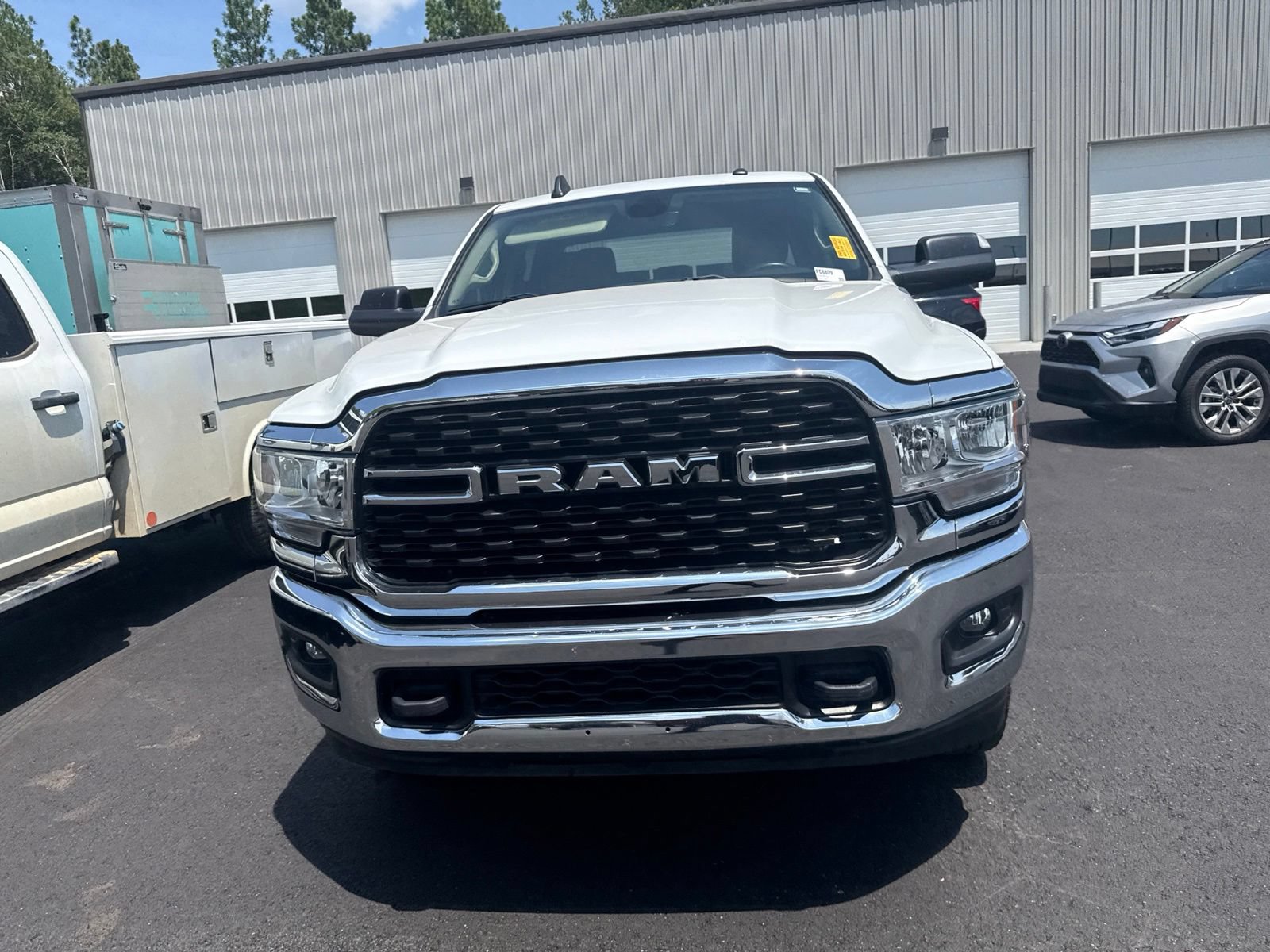 Used 2022 RAM 2500 Big Horn w/ Level A Equipment Group AWD/4WD image 2