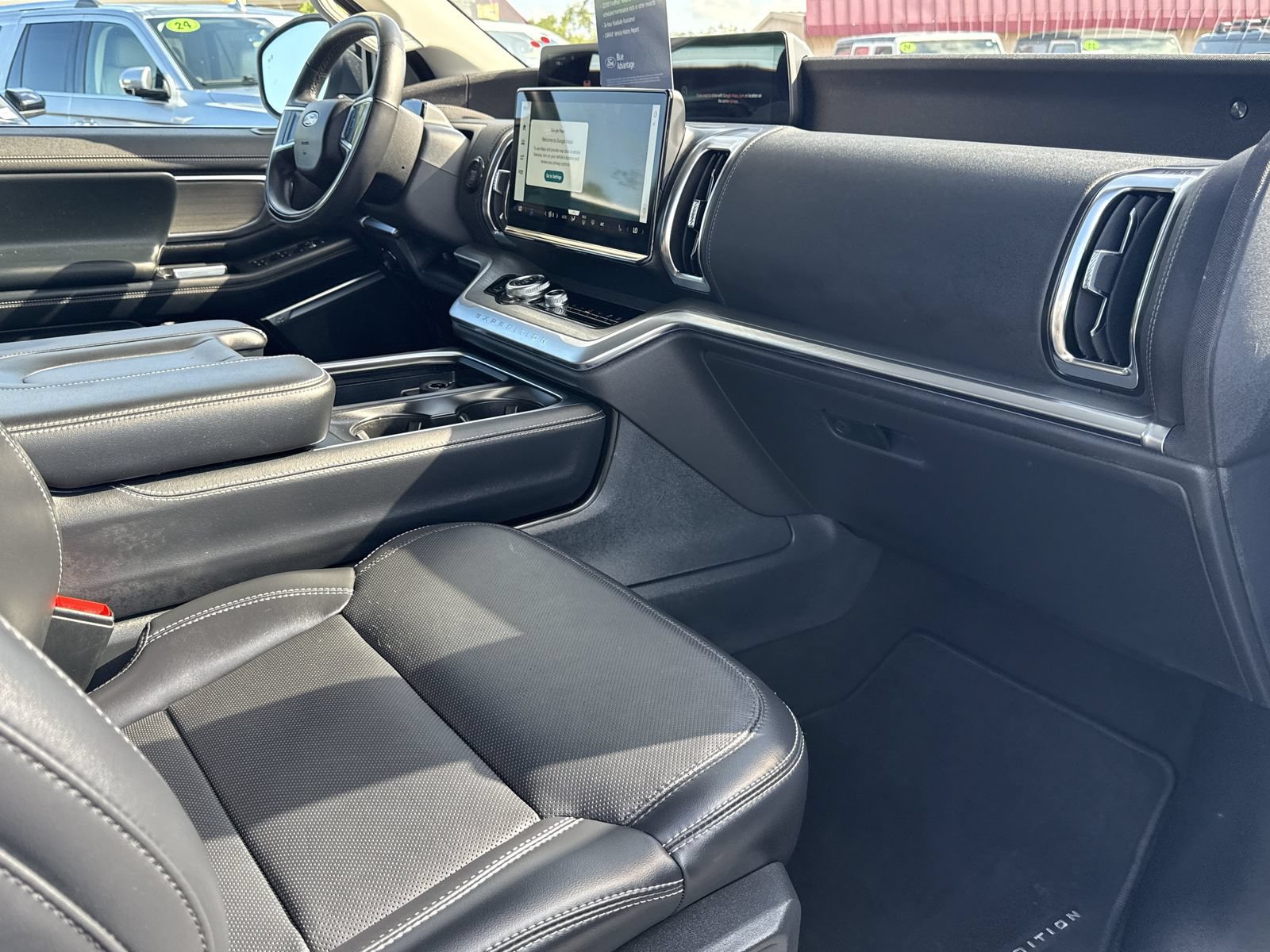 Certified 2025 Ford Expedition Platinum AWD/4WD image 19