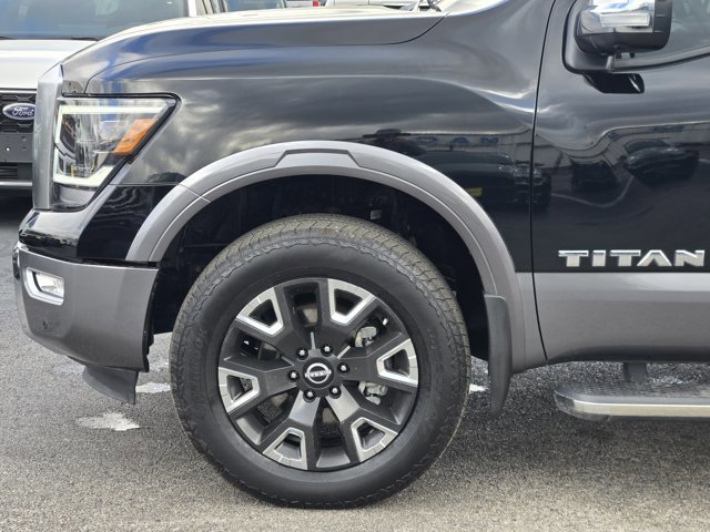 Used 2024 Nissan Titan Platinum Reserve w/ Moonroof Package image 8