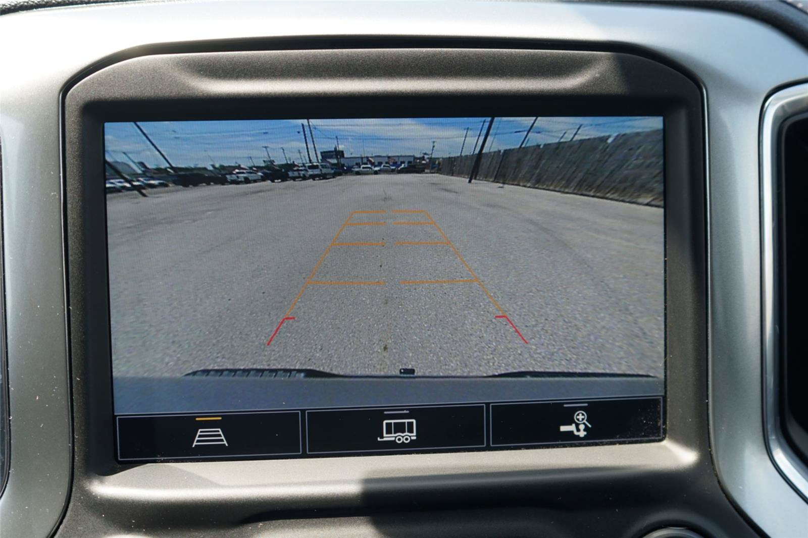Used 2021 Chevrolet Silverado 1500 LTZ RWD image 12