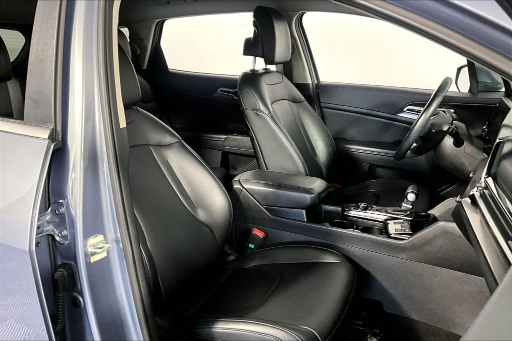 Used 2023 Kia Sportage EX FWD image 7