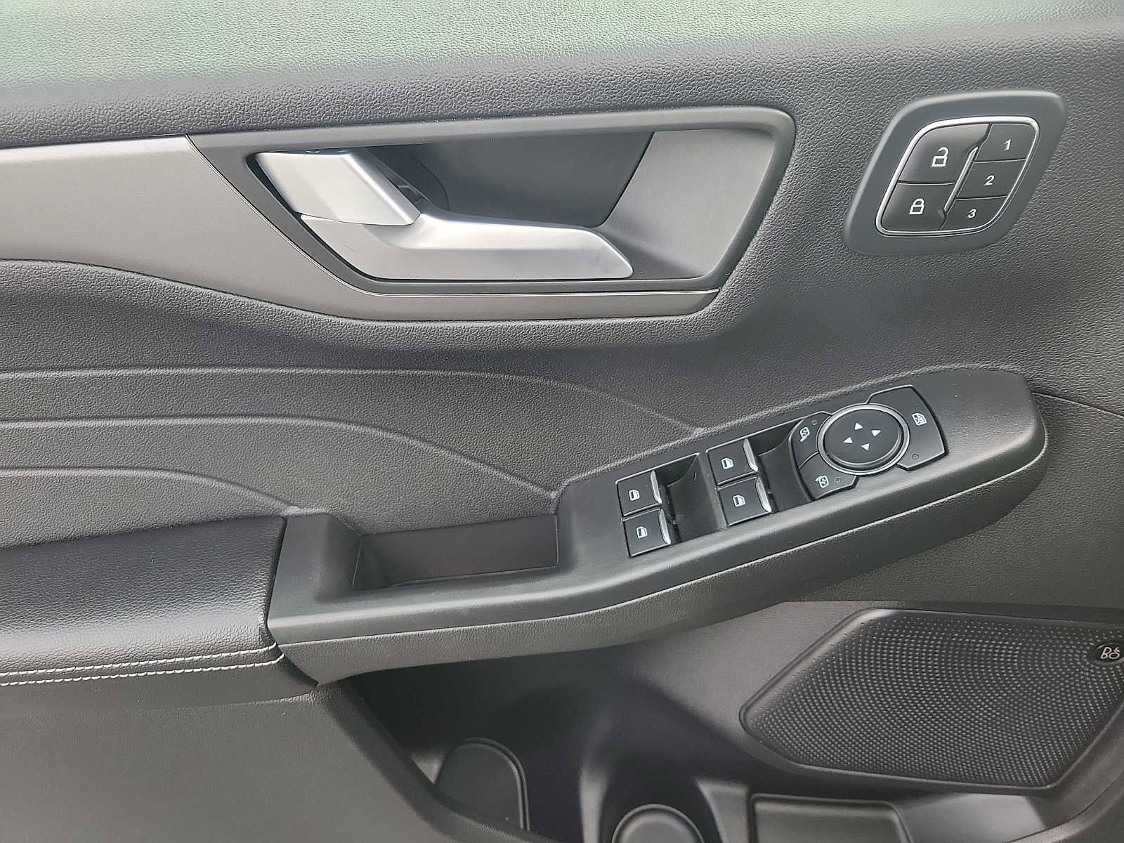 Certified 2023 Ford Escape Active w/ Tech Pack #2 image 12