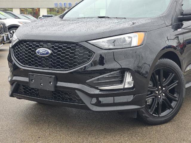 Certified 2022 Ford Edge ST-Line w/ Class II Trailer Tow Package image 2